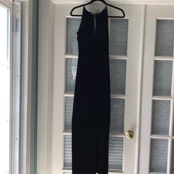 Anne Klein 2 sexy black velvet sleeveless formal
